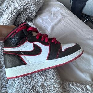 retro jordan 1 bloodlines